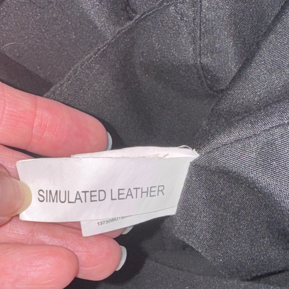 Loungefly Disney Black and White Comic Crossbody Bag, Alice in Wonderland - Picture 15 of 17